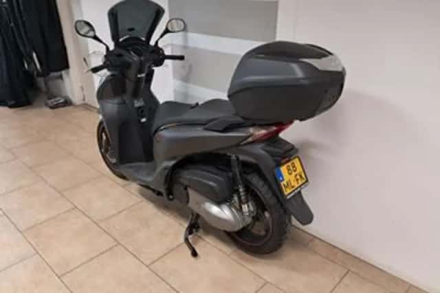 Honda SH 300i (2019) thumbnail 5