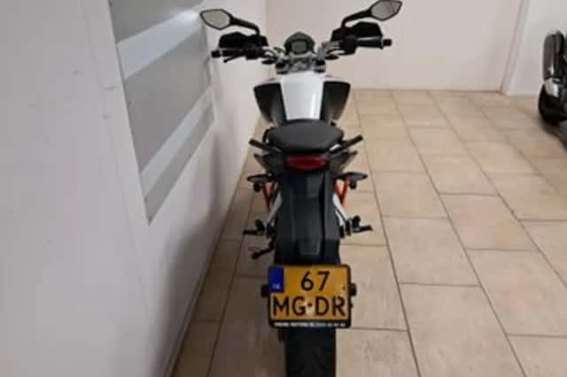 KTM 390 Duke (2015) thumbnail 5