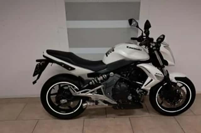 Kawasaki Er-6n (2011) thumbnail 1