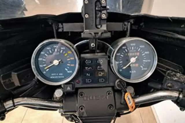 Moto Guzzi California 1100 (1994) thumbnail 2