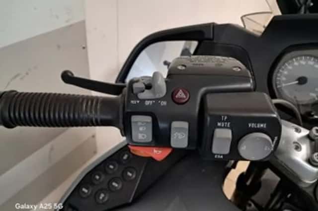 BMW R 1200 RT (2005) thumbnail 3