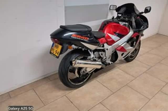 Suzuki GSX-R750 (1998) thumbnail 6