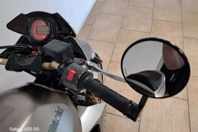 Kawasaki Z1000 (2007) thumbnail 6