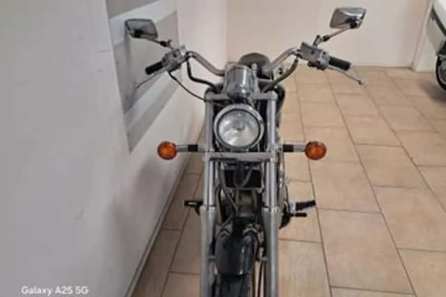 Suzuki VS 1400 Intruder (1987) thumbnail 2