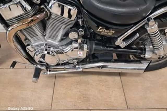 Suzuki VS 1400 Intruder (1987) thumbnail 3