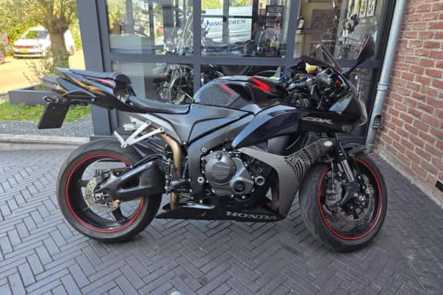 Honda CBR600RR (2008) thumbnail 2