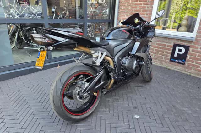 Honda CBR600RR (2008) thumbnail 6