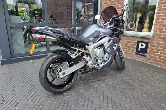Yamaha FZ 6S Fazer (2006) thumbnail 5