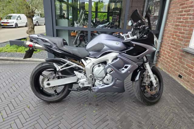 Yamaha FZ 6S Fazer (2006) thumbnail 6
