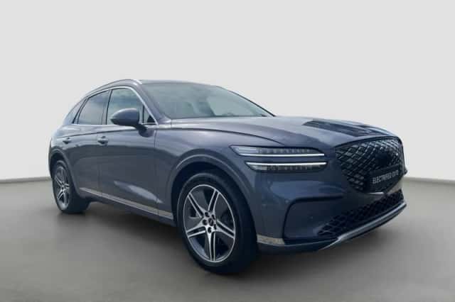 Genesis GV70 (2025) thumbnail 2