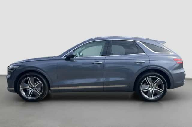 Genesis GV70 (2025) thumbnail 3