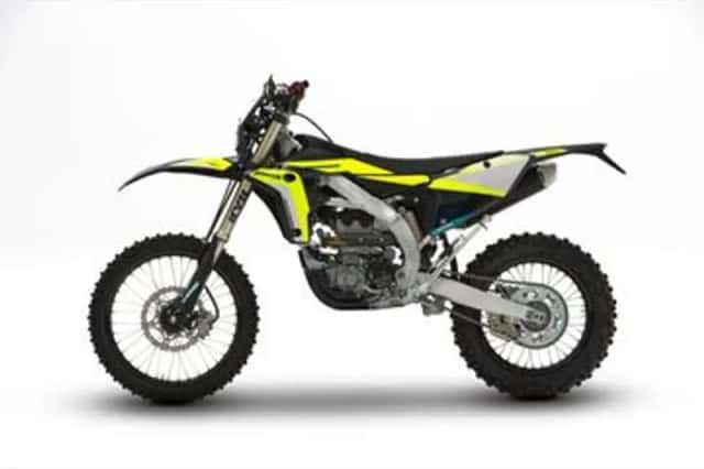 Fantic XEF 250 4T Black Edition 2024 (2024) thumbnail 2