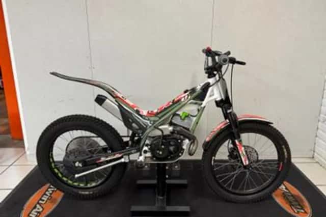 MINI Vandal R3 (2022) thumbnail 1
