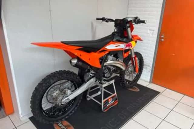 KTM 250 SX (2025) thumbnail 6