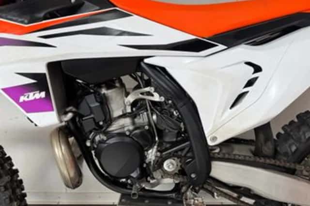 KTM 300 SX (2024) thumbnail 4
