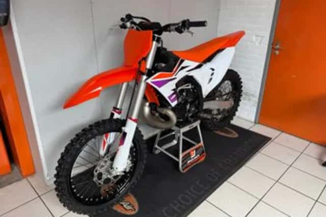 KTM 300 SX (2024) thumbnail 5