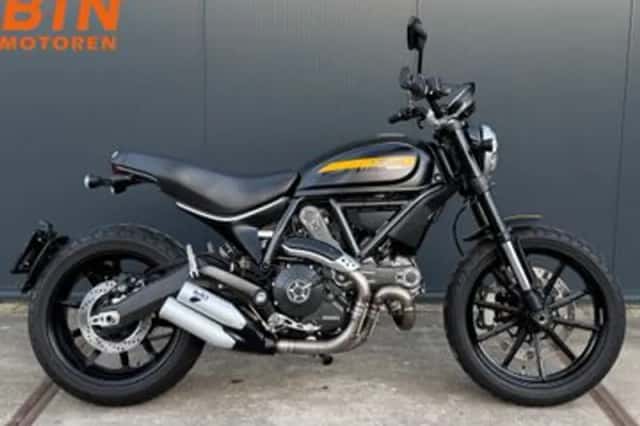 Ducati Scrambler Full Throttle (2015) thumbnail 1