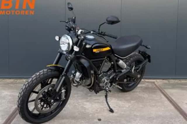 Ducati Scrambler Full Throttle (2015) thumbnail 3