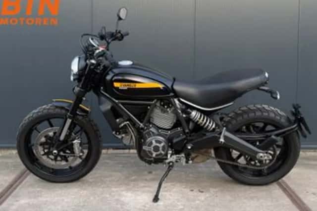 Ducati Scrambler Full Throttle (2015) thumbnail 4