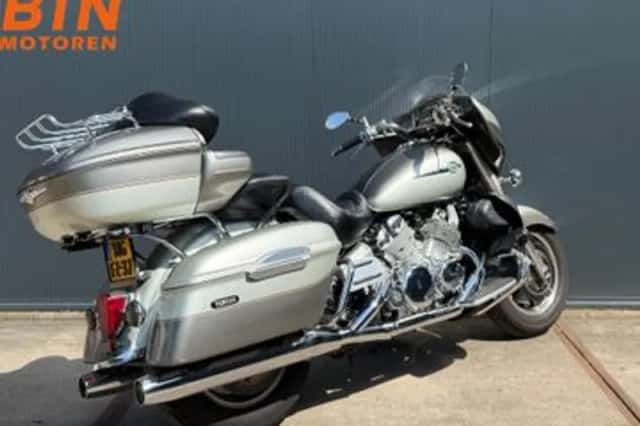 Yamaha XVZ 1300 Royal Star Venture (1999) thumbnail 6