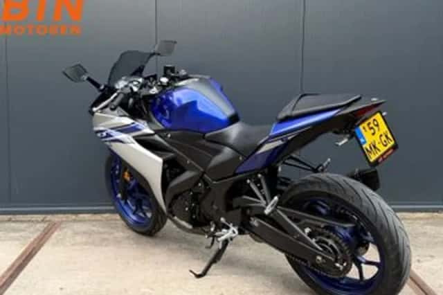 Yamaha YZF-R3 (2019) thumbnail 5