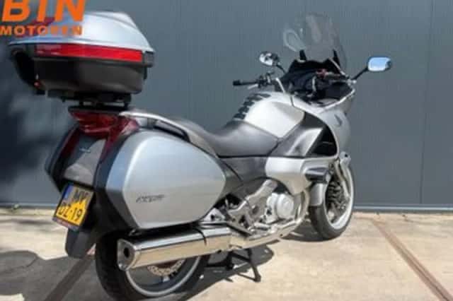 Honda NT 700 V Deauville (2009) thumbnail 6