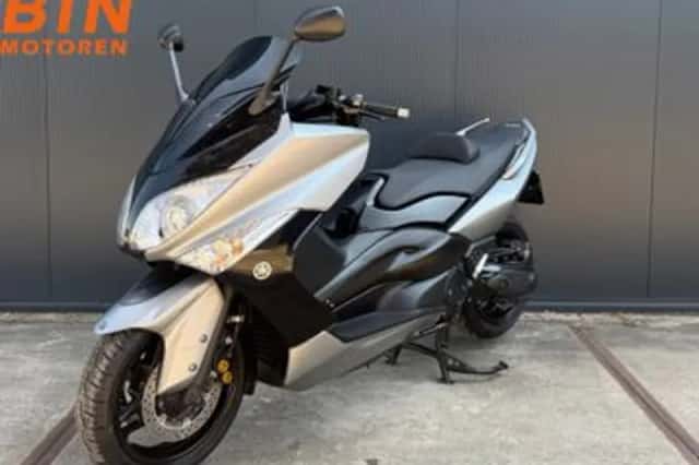 Yamaha Tmax (2011) thumbnail 3