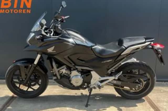 Honda NC700X (2012) thumbnail 4
