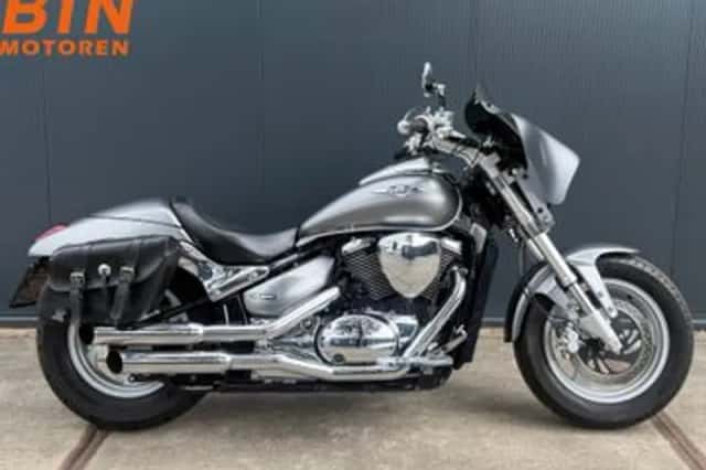 Suzuki Intruder M800 (2010) thumbnail 1