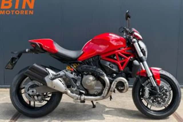 Ducati Monster 821 Stripe (2015) thumbnail 1