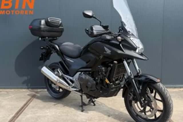 Honda NC750X (2014) thumbnail 2
