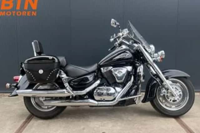 Suzuki VL 1500 Intruder (2000) thumbnail 1