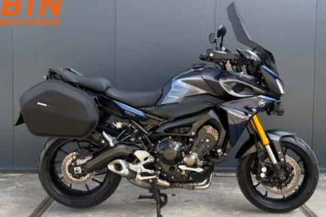 Yamaha Tracer 900 (2016) thumbnail 1
