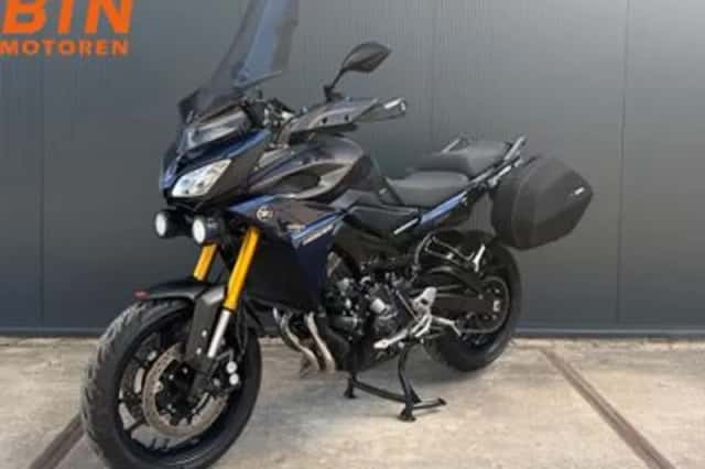 Yamaha Tracer 900 (2016) thumbnail 3