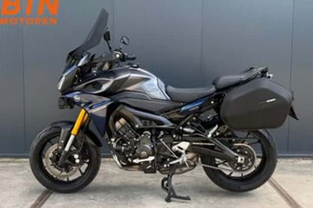 Yamaha Tracer 900 (2016) thumbnail 4