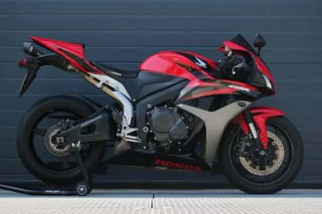 Honda CBR 600 RR A2 mogelijk (2007) thumbnail 2