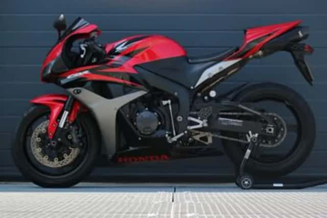Honda CBR 600 RR A2 mogelijk (2007) thumbnail 5
