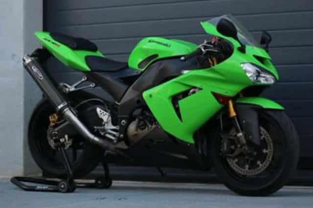 KAWASAKI ZX 10R Powercommander/Quickshifter A2 mogelijk (2005) thumbnail 1