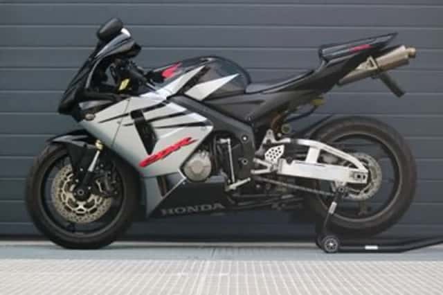 Honda CBR 600 RR A2 mogelijk (2005) thumbnail 5