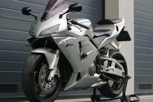Honda CBR 600 RR A2 mogelijk (2003) thumbnail 4