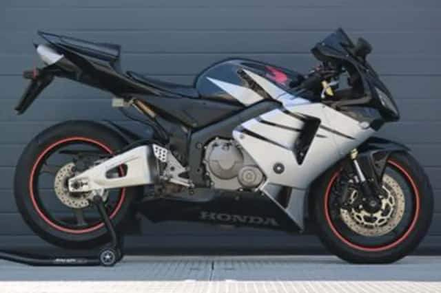 Honda CBR 600 RR A2 mogelijk (2005) thumbnail 2