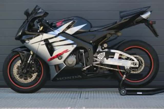 Honda CBR 600 RR A2 mogelijk (2005) thumbnail 5