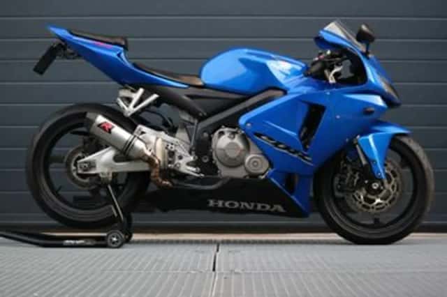 Honda CBR600RR (2005) thumbnail 2