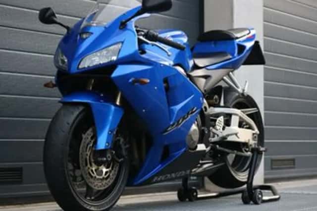 Honda CBR600RR (2005) thumbnail 4