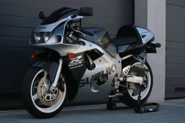 Suzuki GSX-R600 (1998) thumbnail 4