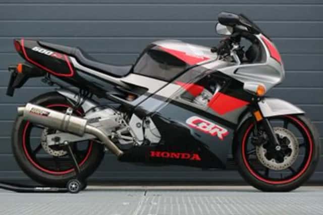 Honda CBR600F (1993) thumbnail 2