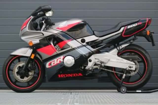 Honda CBR600F (1993) thumbnail 5