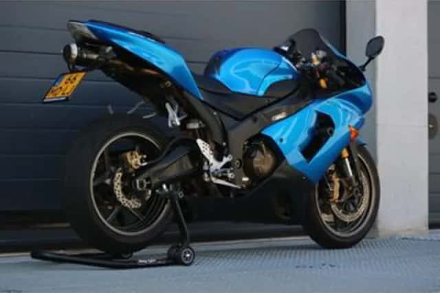 Kawasaki ZX-636 (2005) thumbnail 3