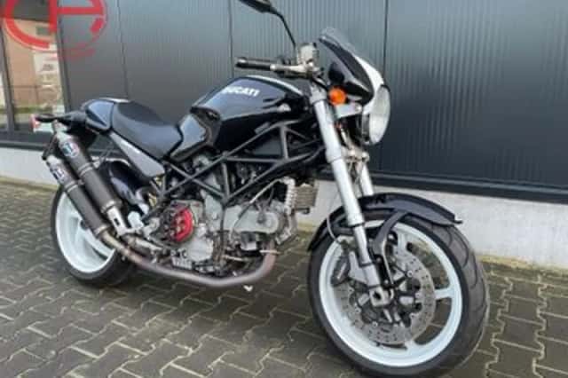 Ducati Monster S2R 1000 (2007) thumbnail 2