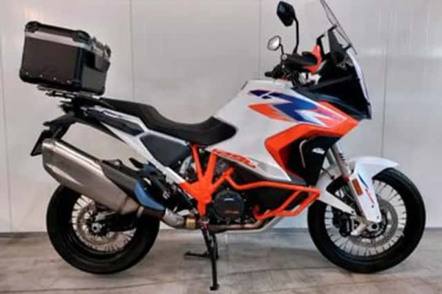 KTM 1290 SUPER ADVENTURE R (2023) thumbnail 1